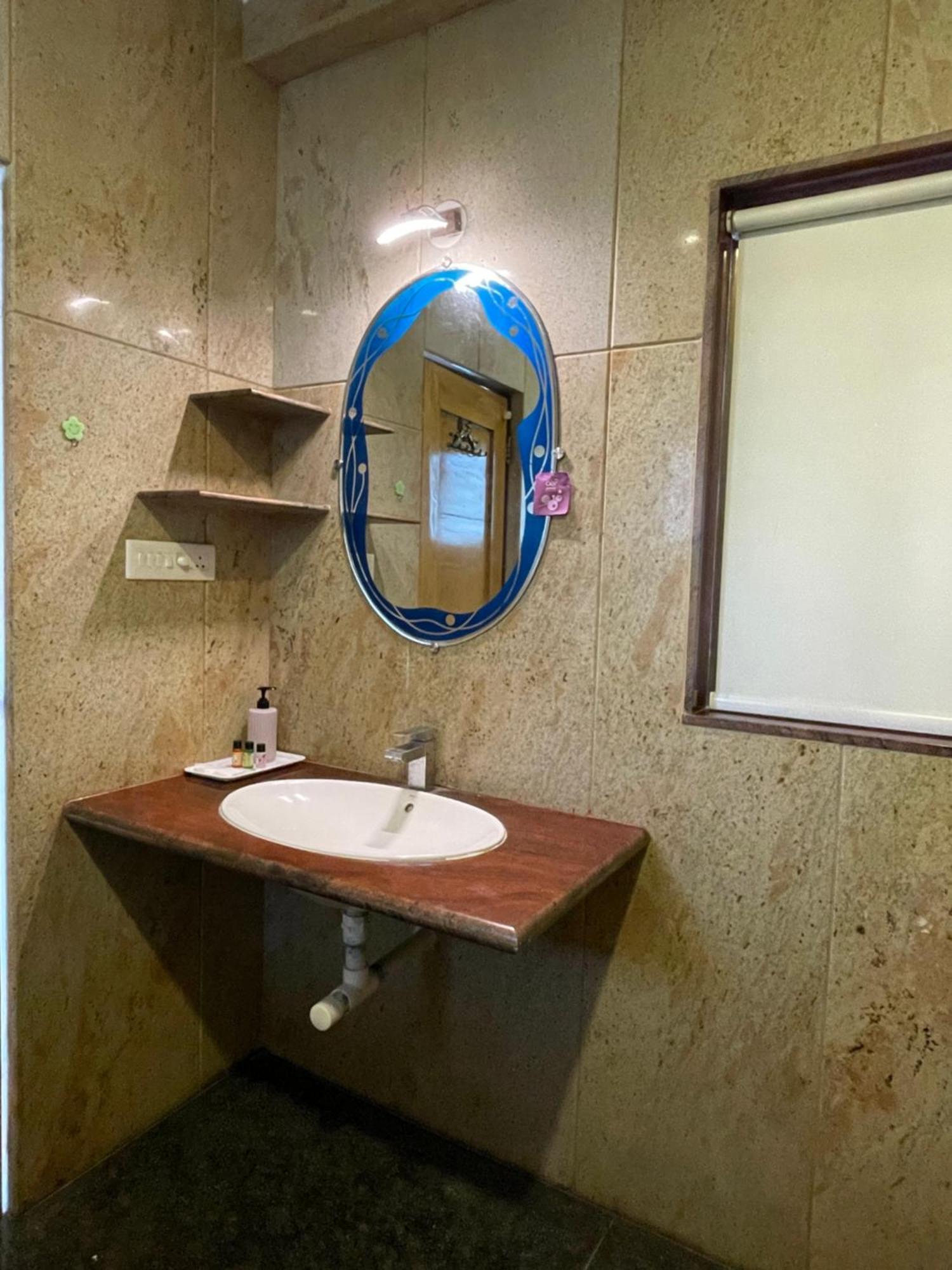 Sparv Aulakhs Resort Mandrem Kültér fotó