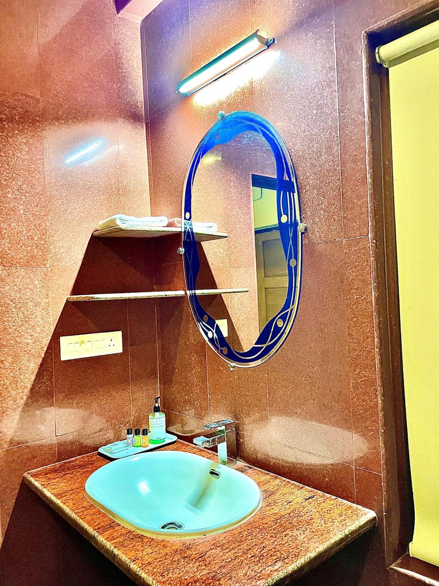 Sparv Aulakhs Resort Mandrem Kültér fotó